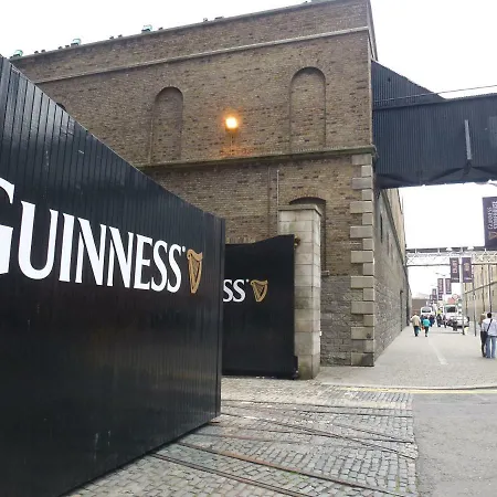 Fantastic Templebar Apt Sleeps 6 *