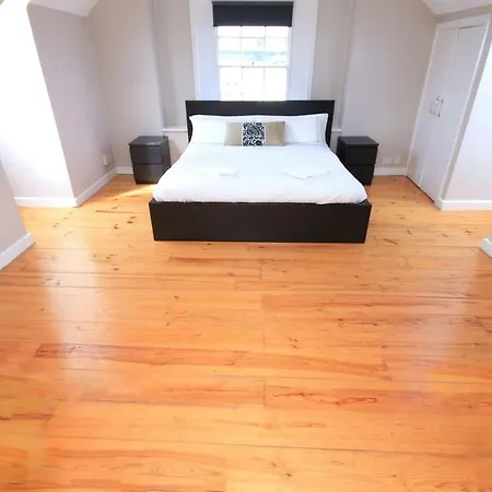 Fantastic Templebar Apt Sleeps 6 *